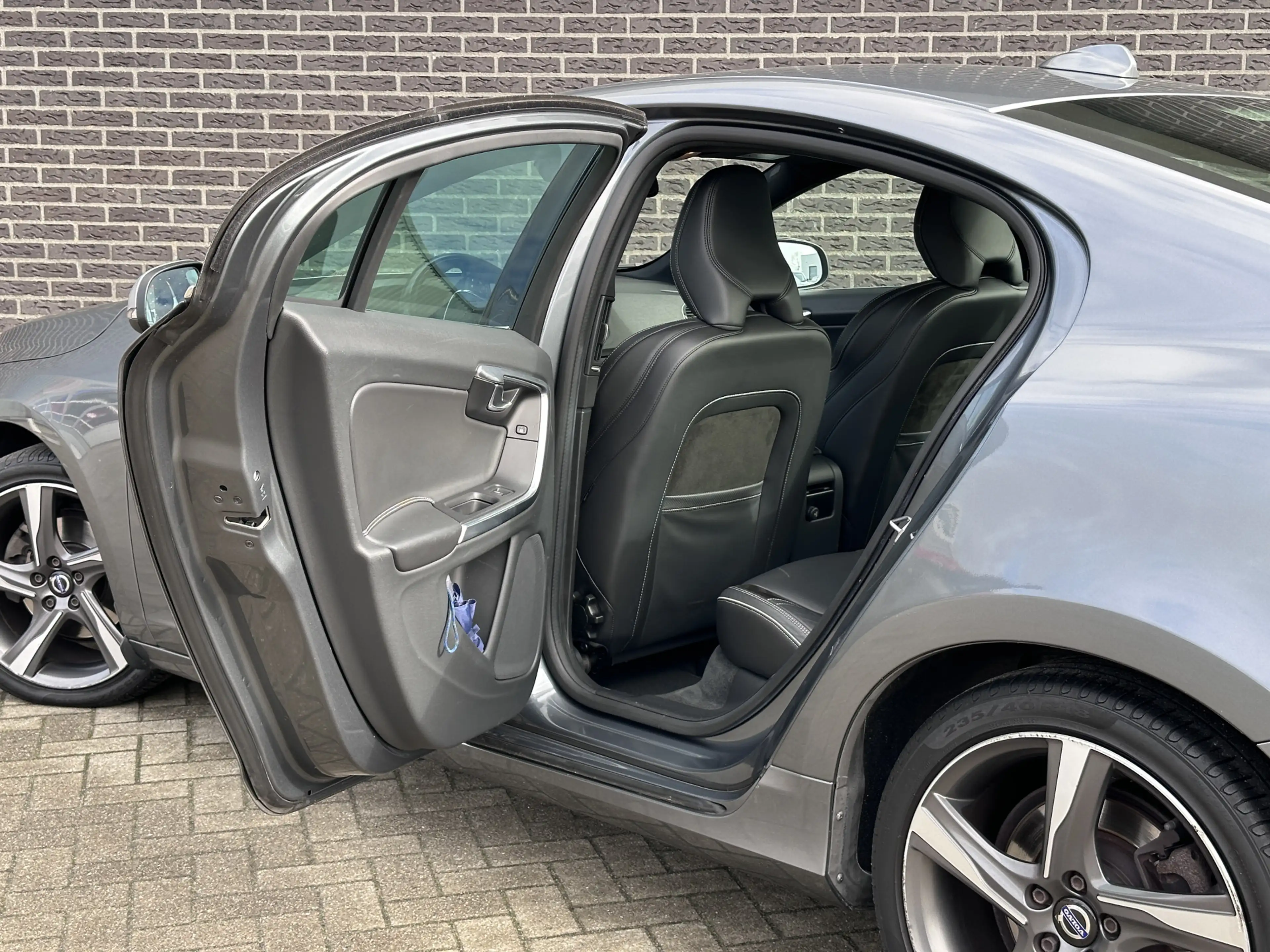 Volvo S60 2.0 D2 R-Design | Radio | Navigatie | Climate Cont — photo 21