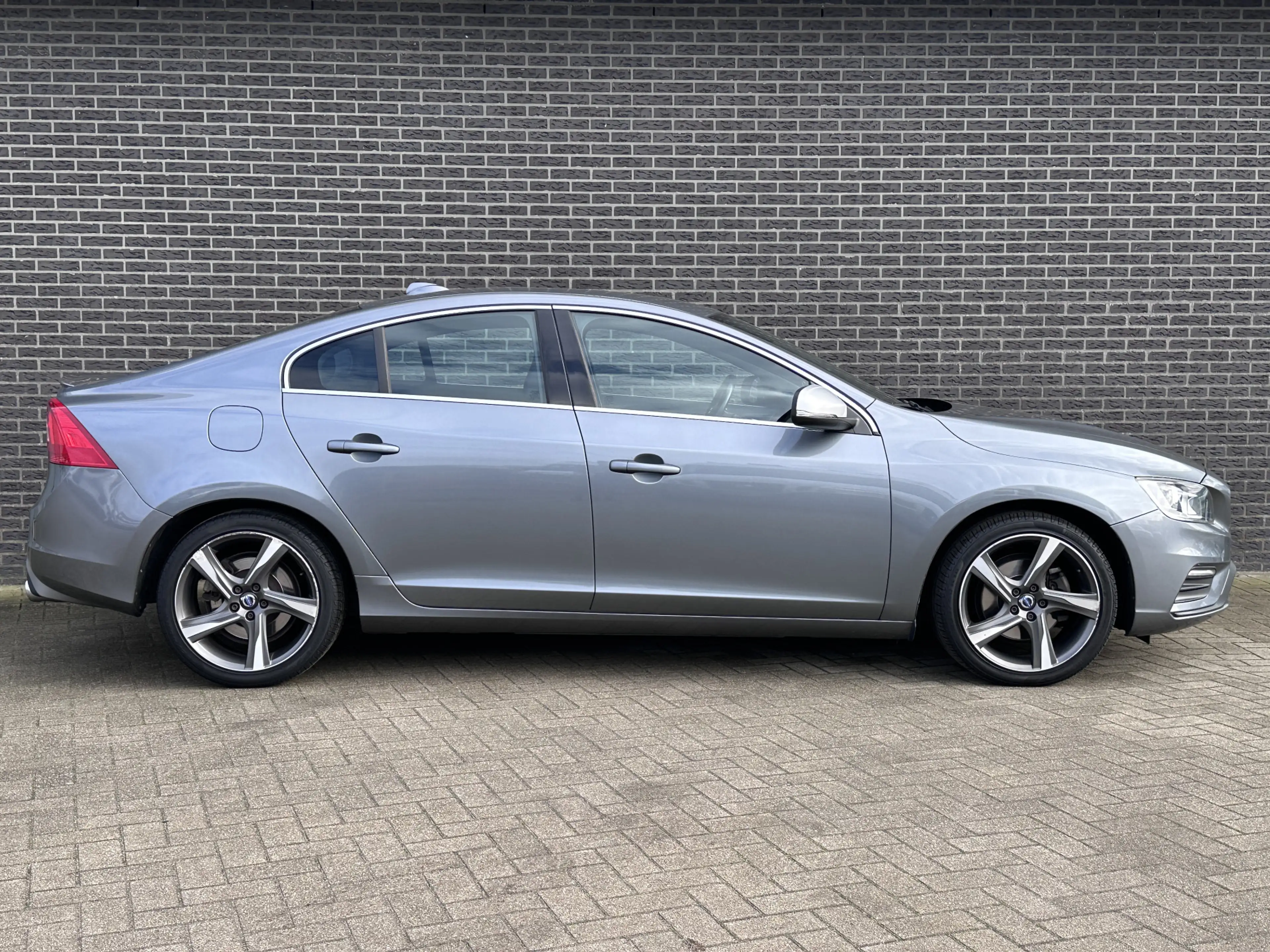 Volvo S60 2.0 D2 R-Design | Radio | Navigatie | Climate Cont — photo 16