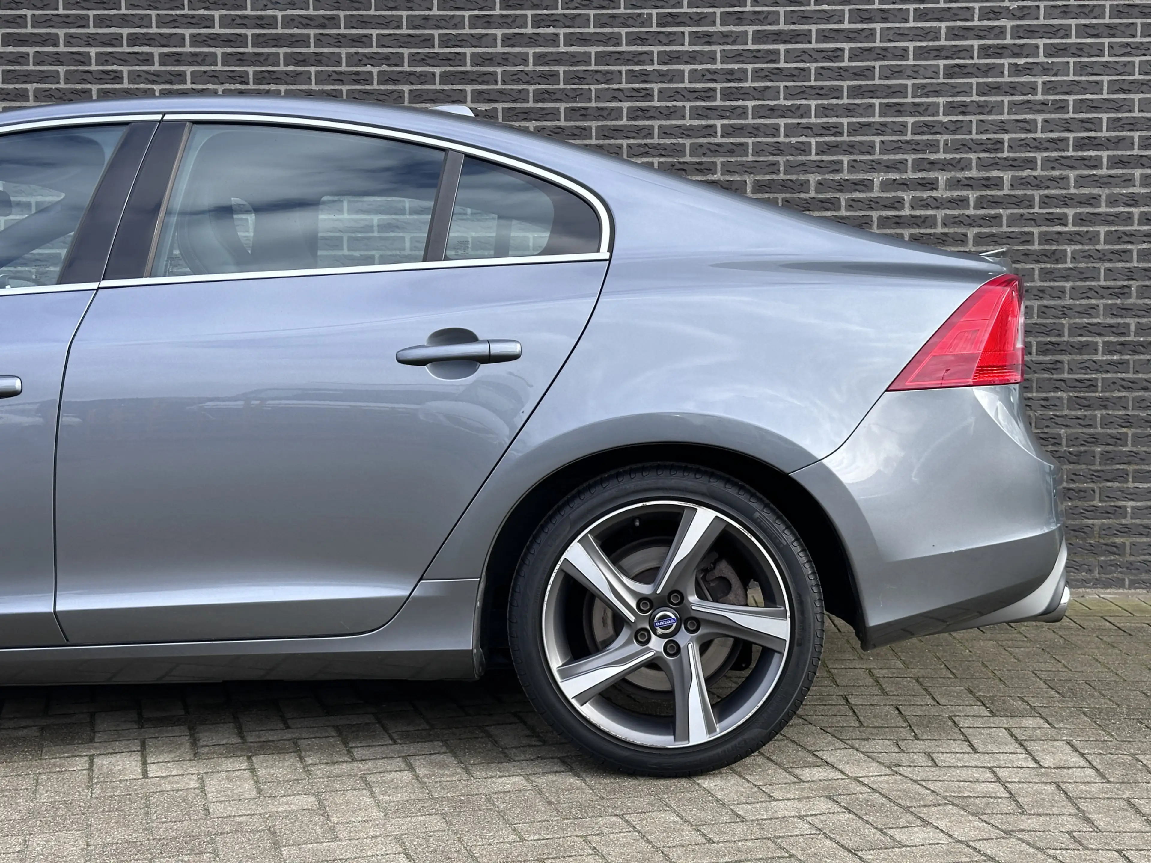 Volvo S60 2.0 D2 R-Design | Radio | Navigatie | Climate Cont — photo 8