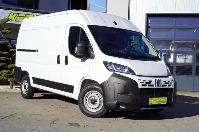 Fiat Ducato view 3
