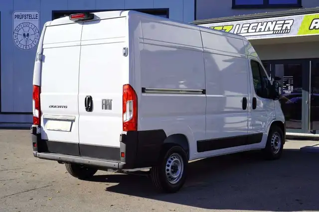 Fiat Ducato view 4