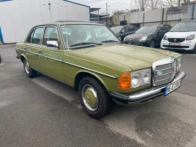 Mercedes-Benz 240 MB 240D*SCHIEBED*1.HD*VOLLE DOKUMENT*H-KENNZEICH