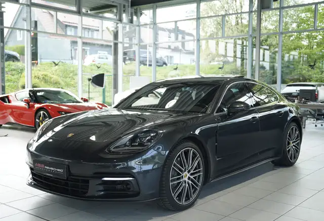 Porsche Panamera view 5