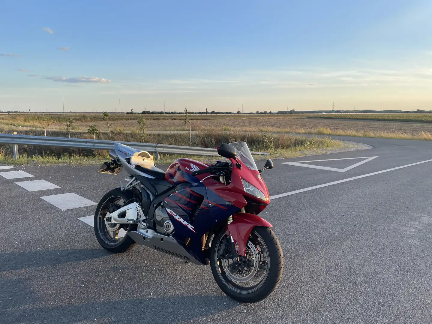 Honda CBR 600 RR HUNGARY - 2