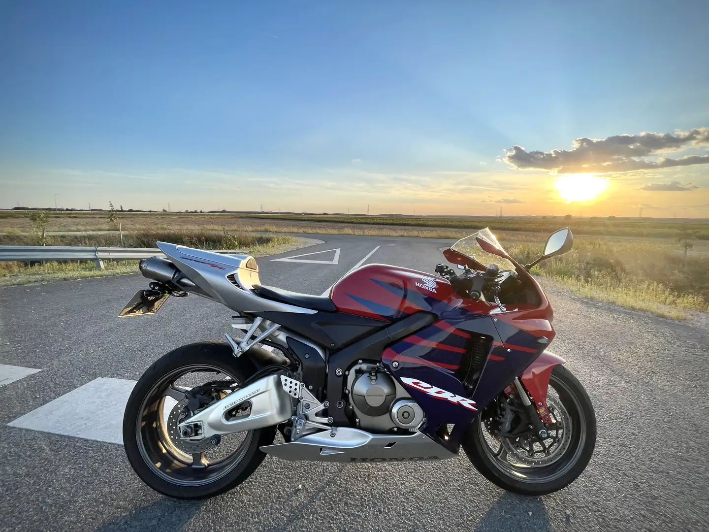 Honda CBR 600 RR HUNGARY - 1