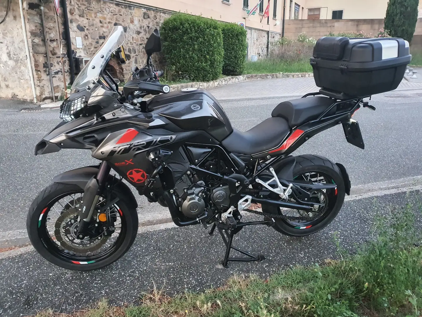 Benelli TRK 502 Grigio - 1
