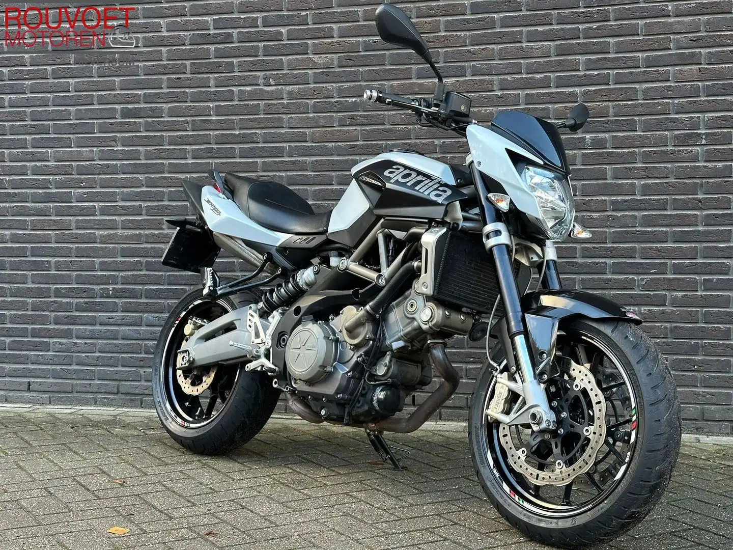 Aprilia Shiver 750 Wit - 1