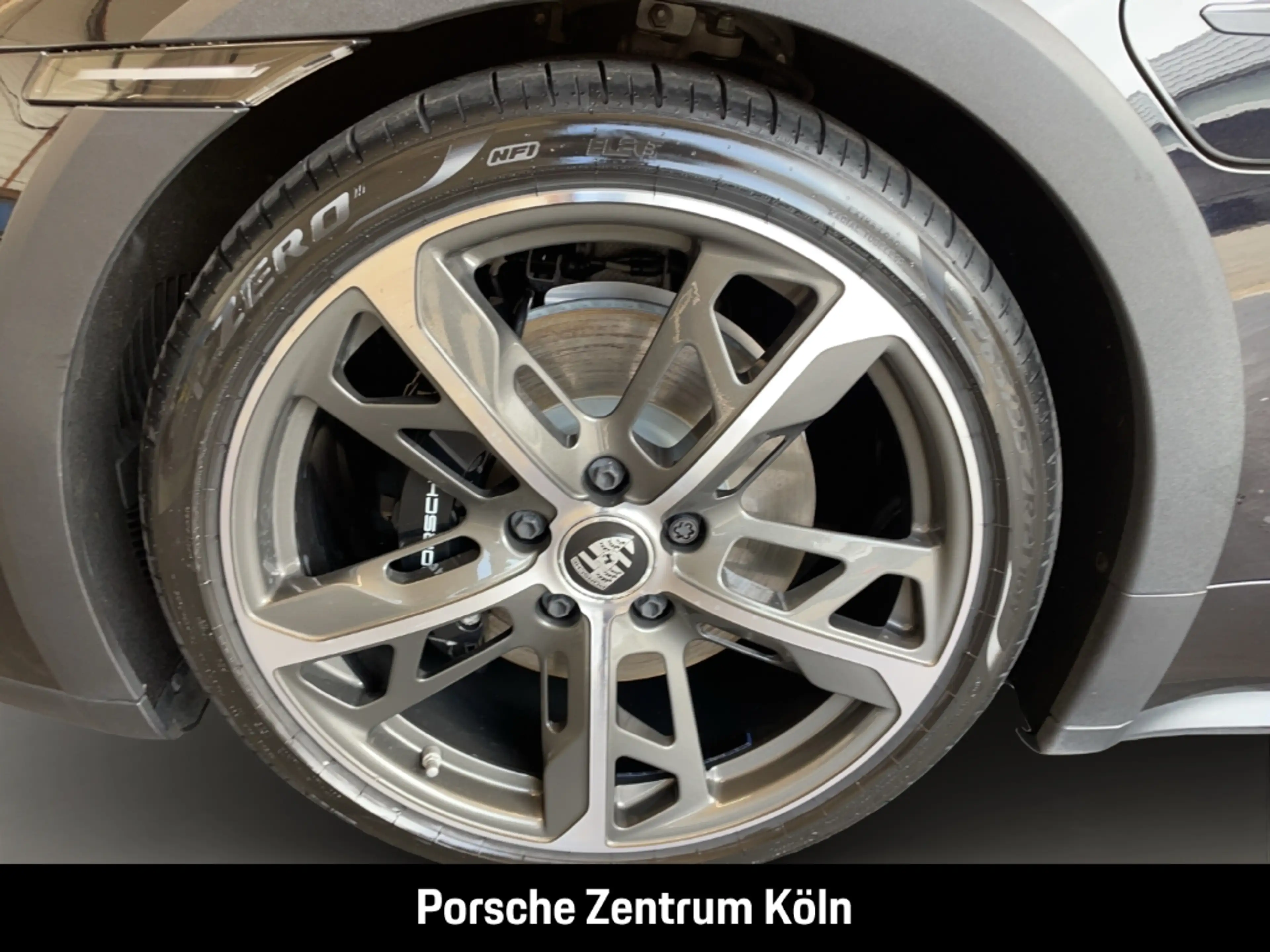 Porsche Taycan 4S Cross Turismo LED-Matrix BOSE 21-Zoll — photo 12