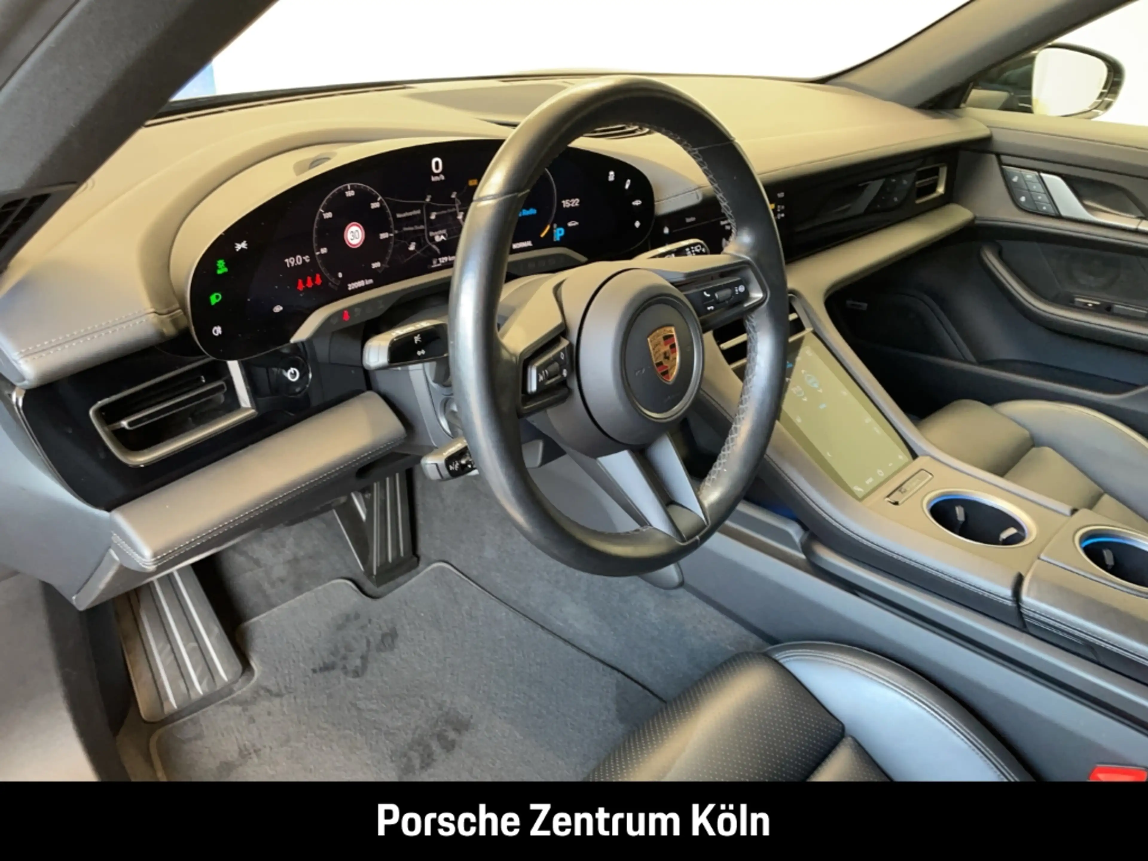 Porsche Taycan 4S Cross Turismo LED-Matrix BOSE 21-Zoll — photo 27