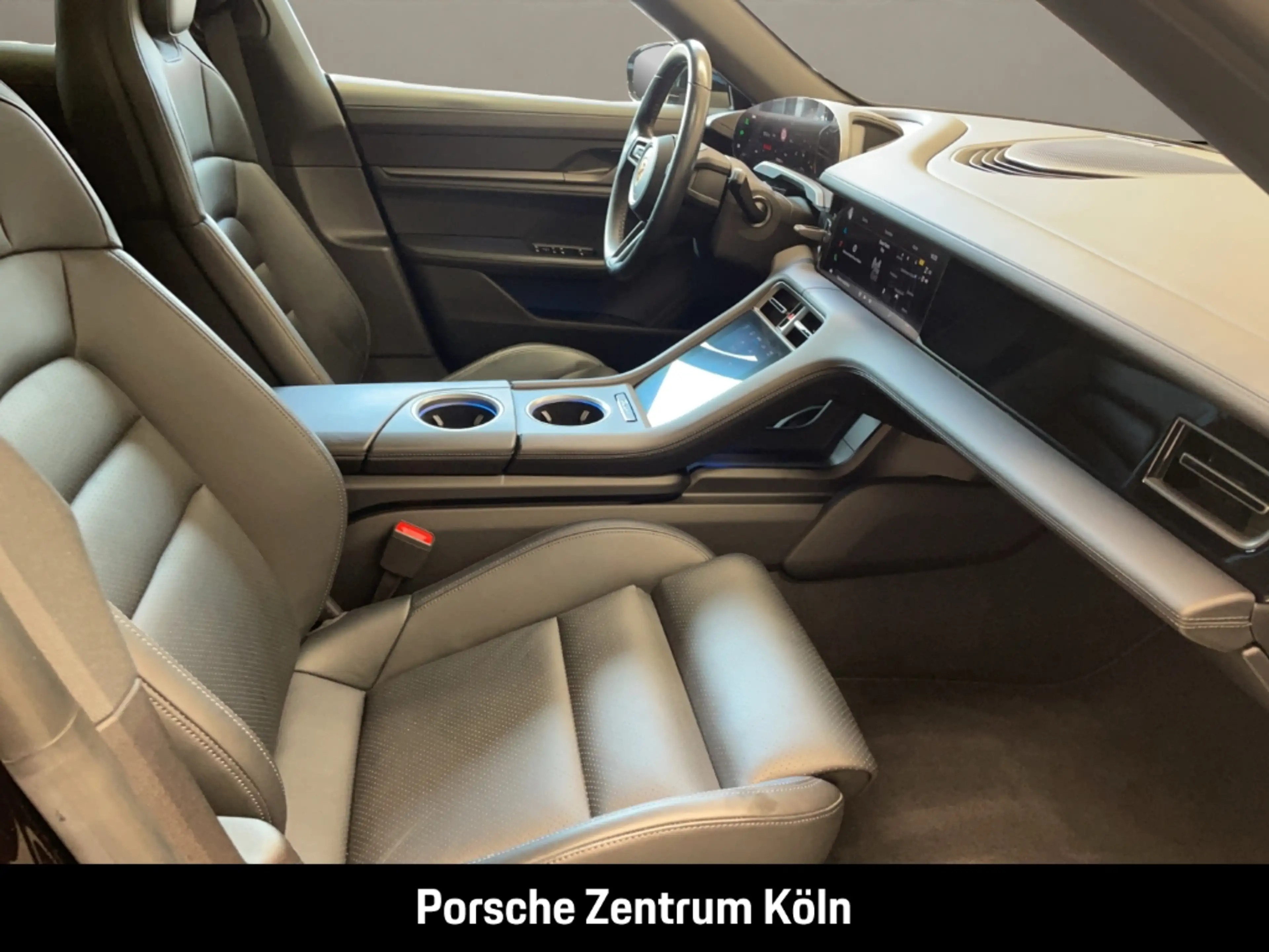 Porsche Taycan 4S Cross Turismo LED-Matrix BOSE 21-Zoll — photo 21
