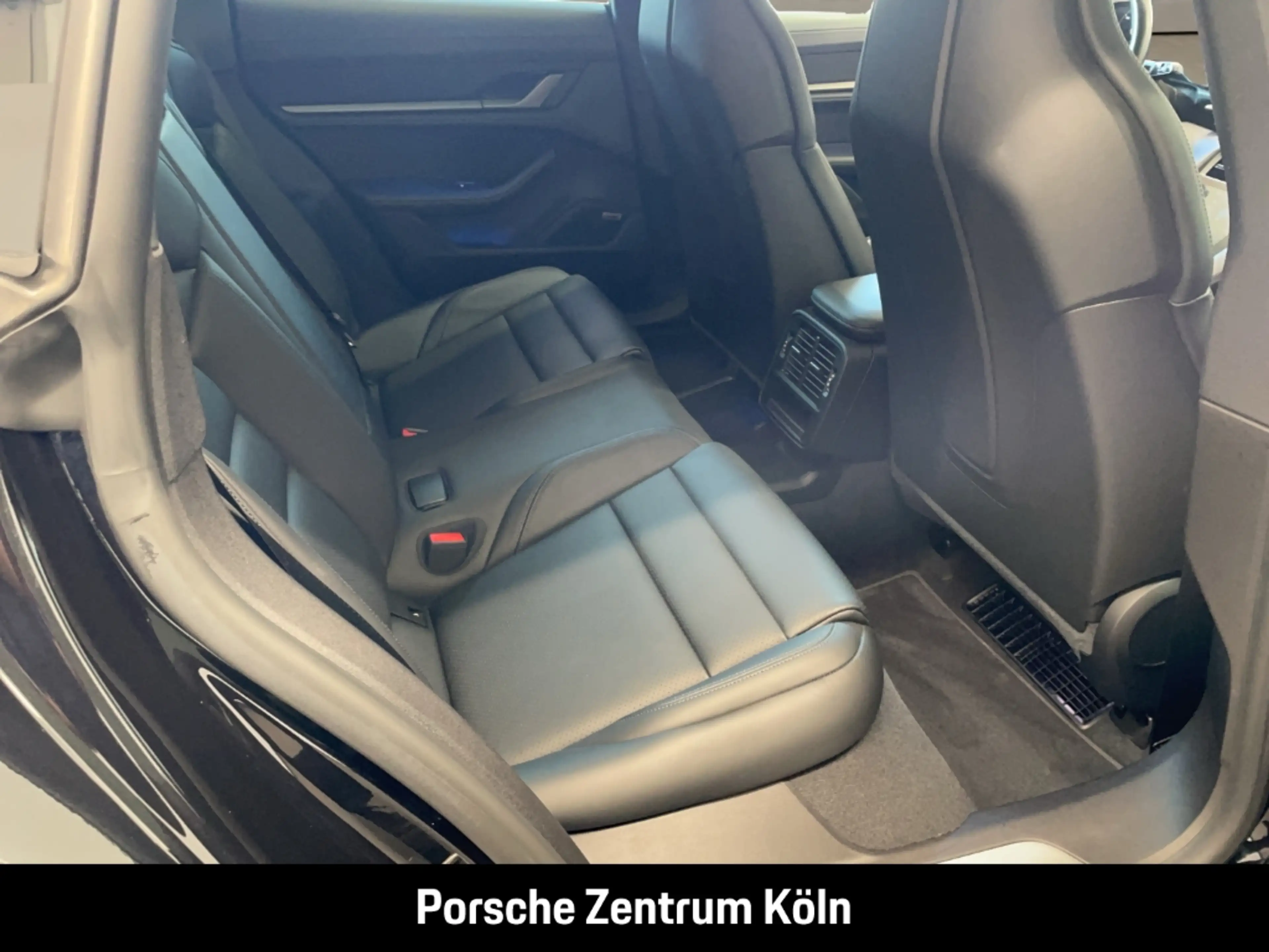 Porsche Taycan 4S Cross Turismo LED-Matrix BOSE 21-Zoll — photo 22
