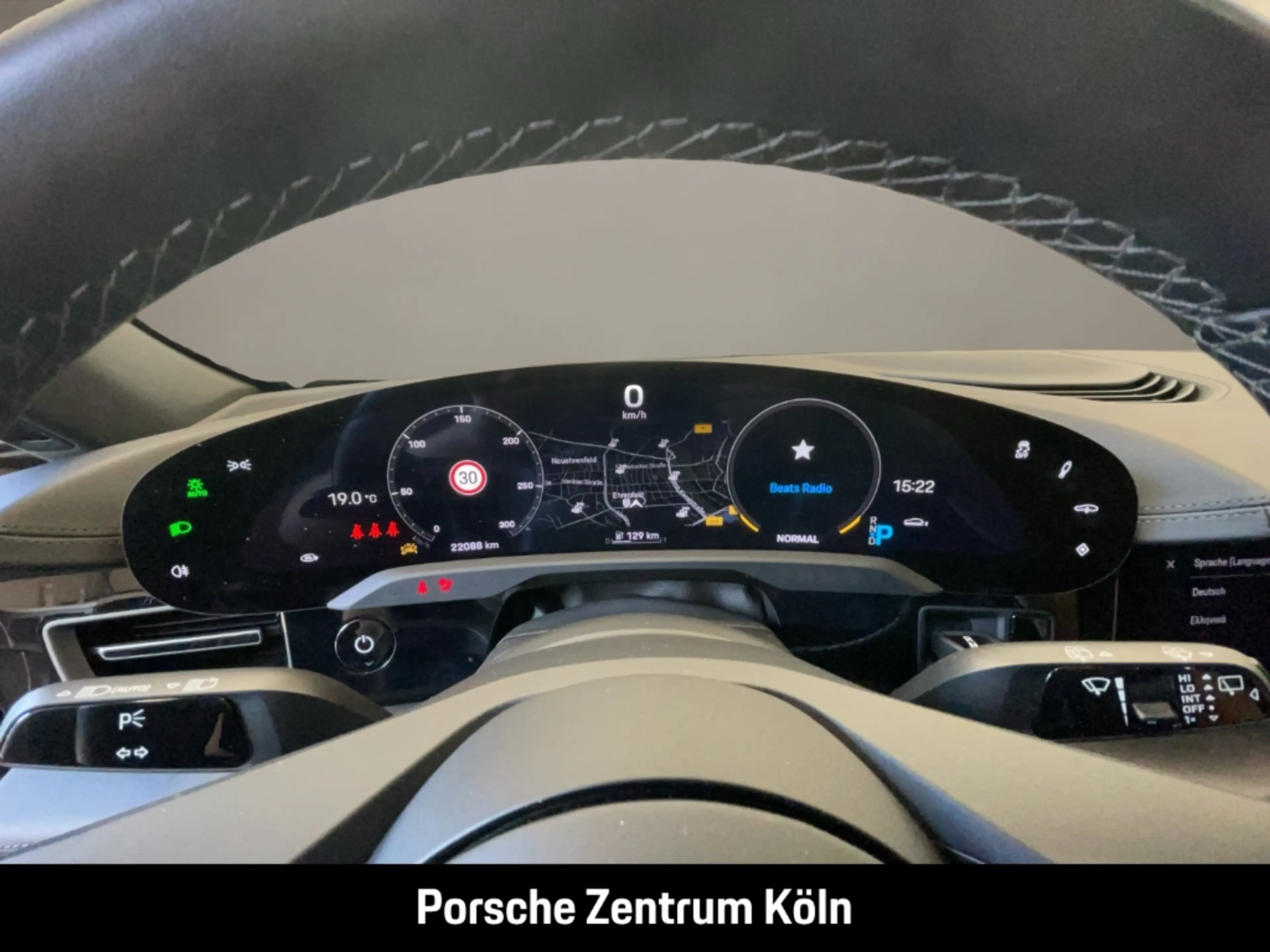 Porsche Taycan 4S Cross Turismo LED-Matrix BOSE 21-Zoll — photo 16