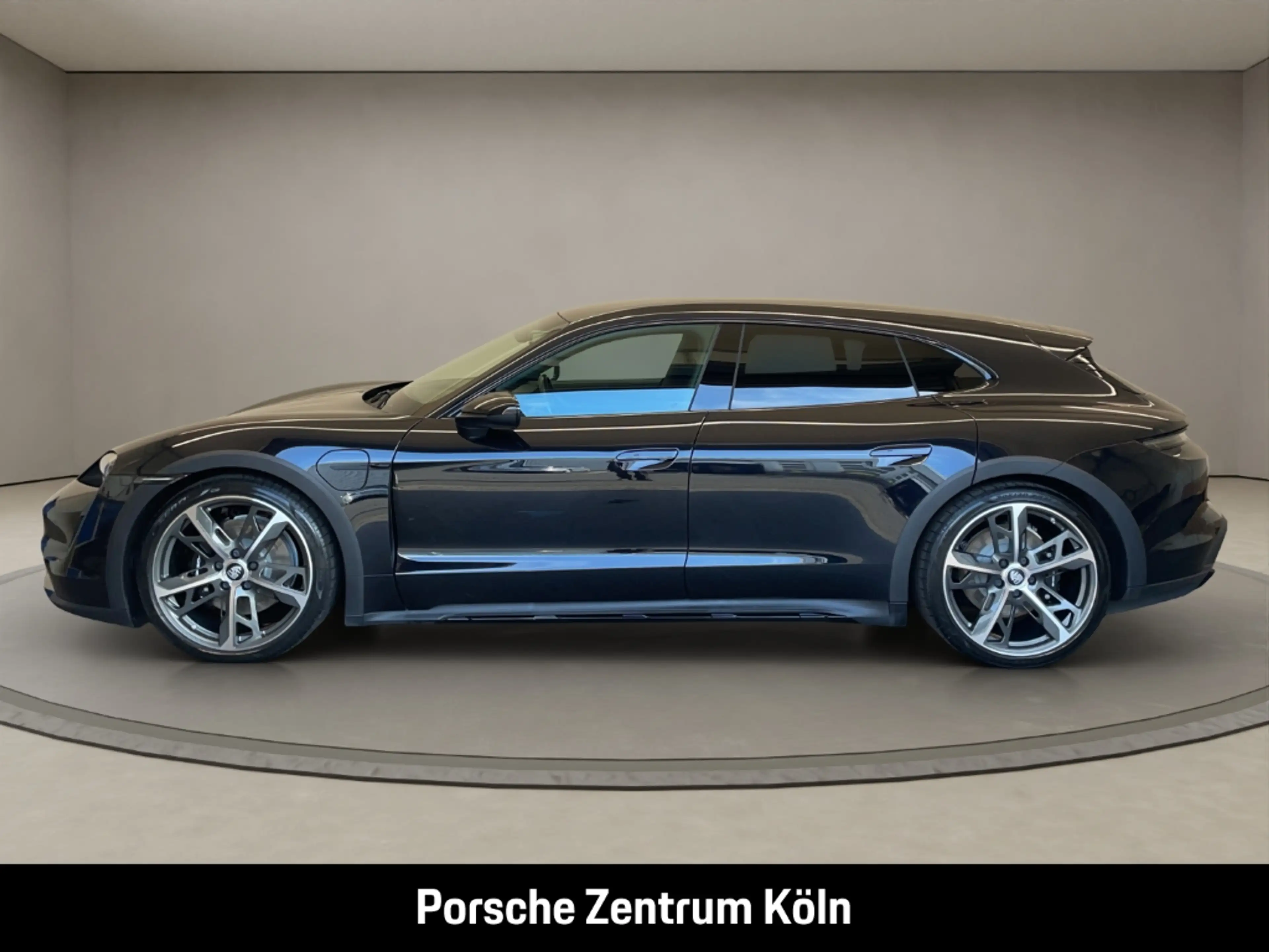 Porsche Taycan 4S Cross Turismo LED-Matrix BOSE 21-Zoll — photo 2