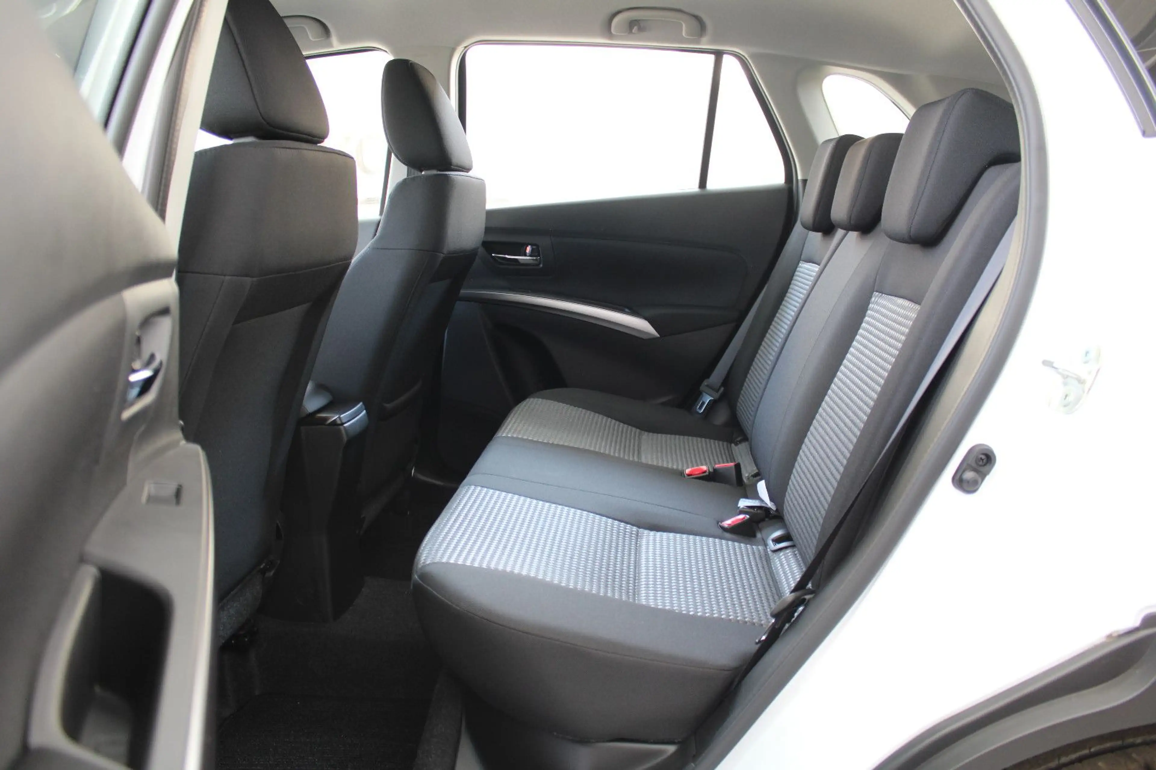 Suzuki SX4 S-Cross *Tageszulassung* *Mildhybrid* — photo 8