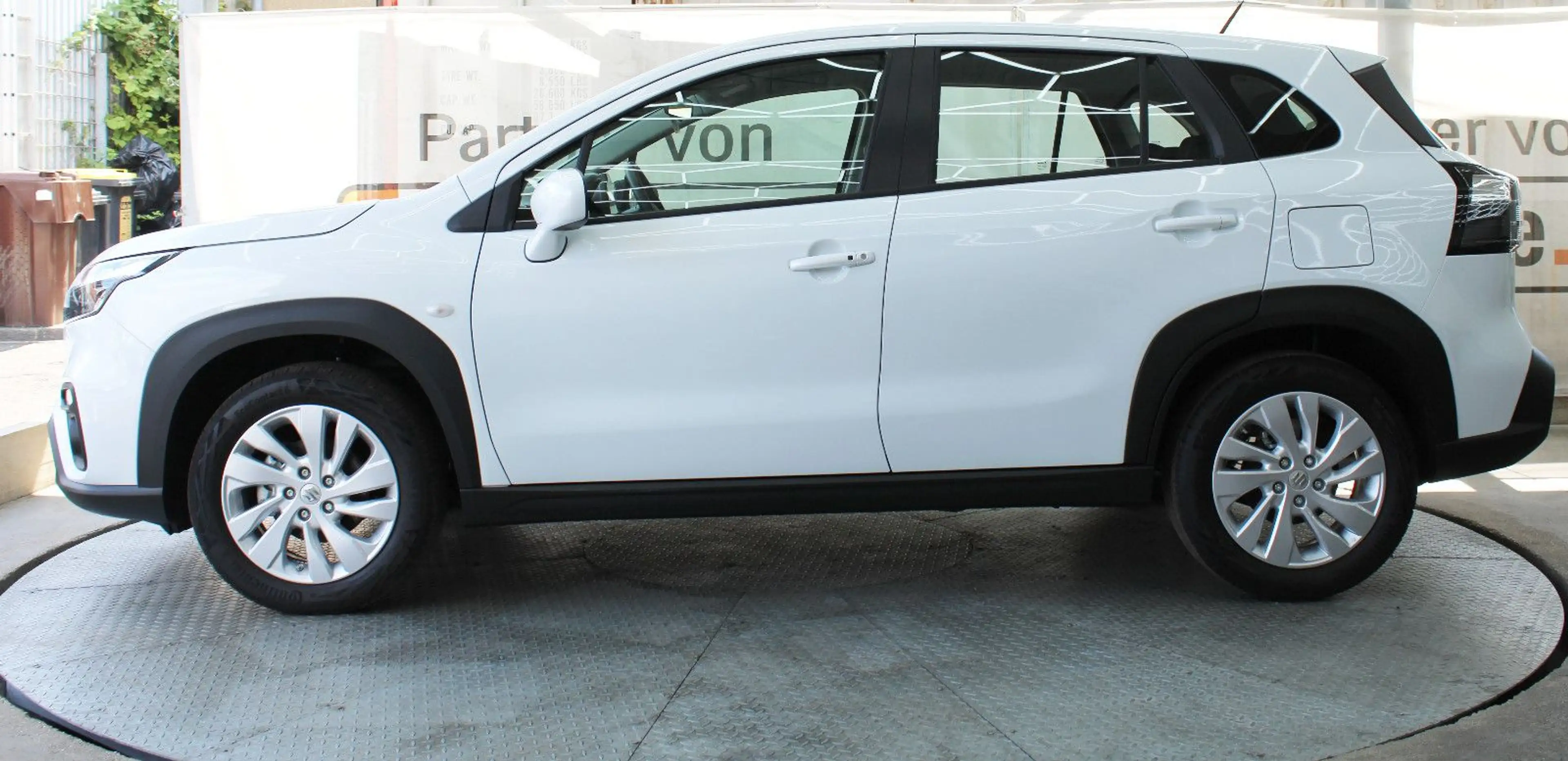 Suzuki SX4 S-Cross *Tageszulassung* *Mildhybrid* — photo 3