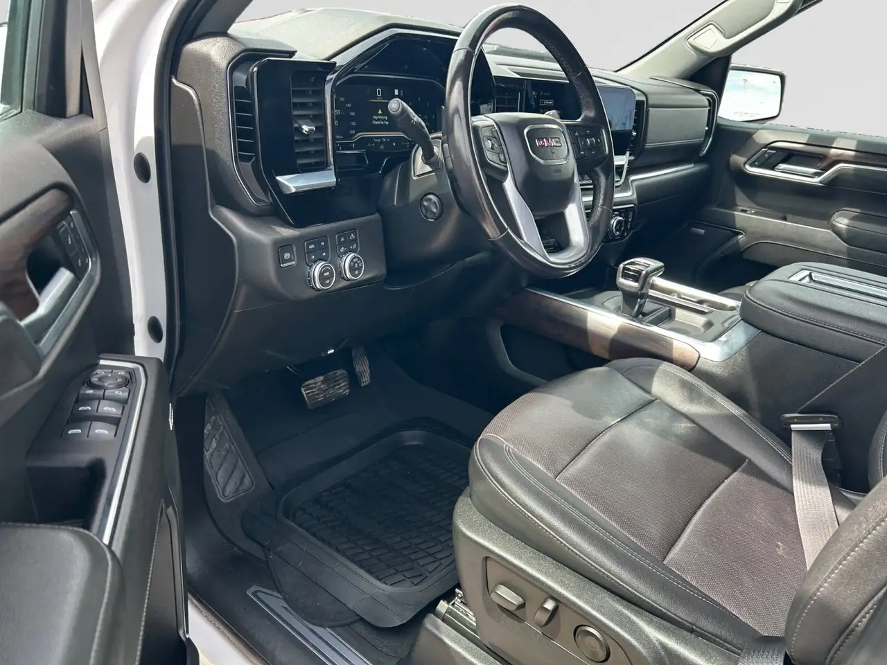 GMC Sierra 1500 снимка GMC Sierra 1500