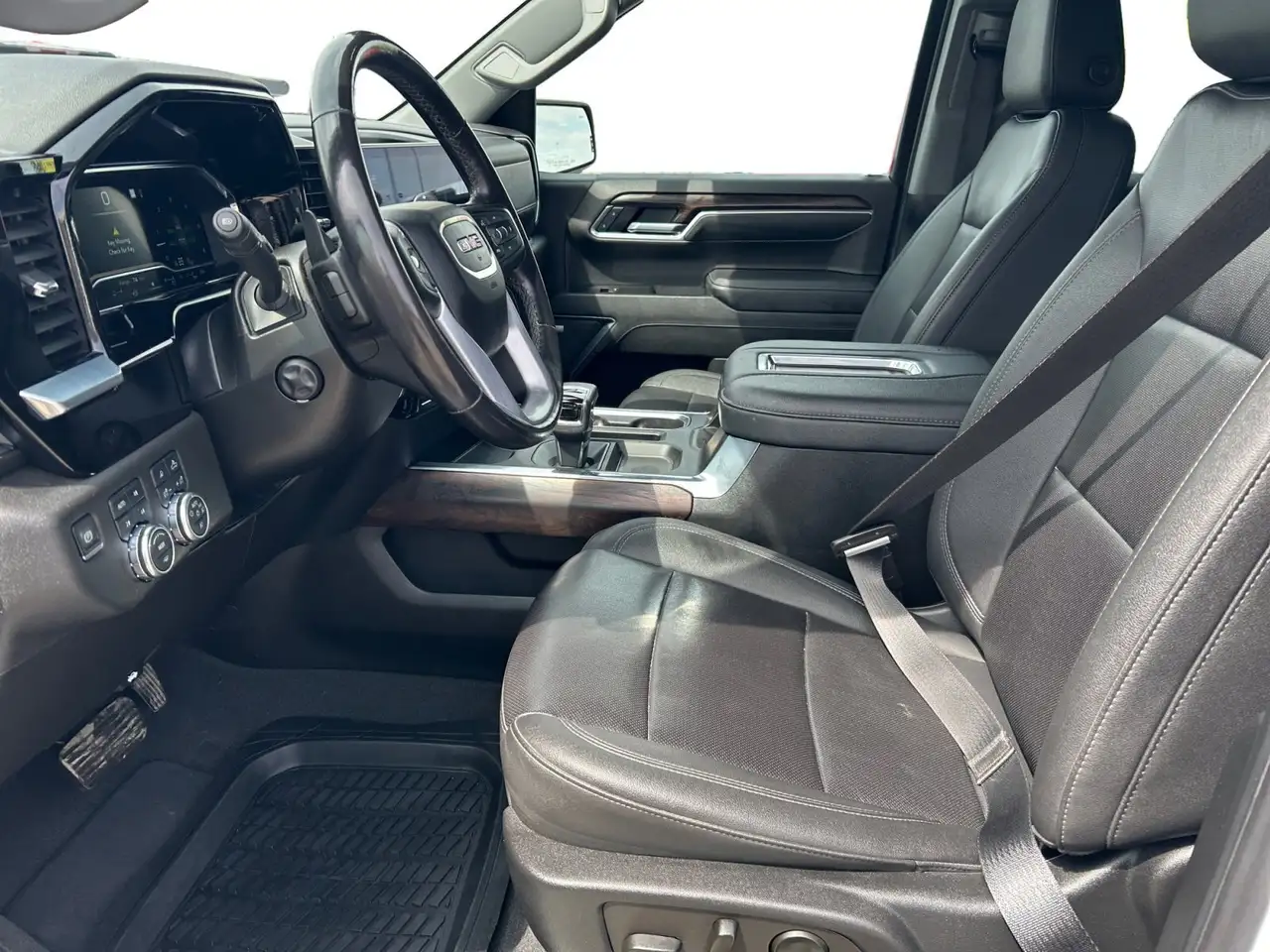 GMC Sierra 1500 снимка GMC Sierra 1500