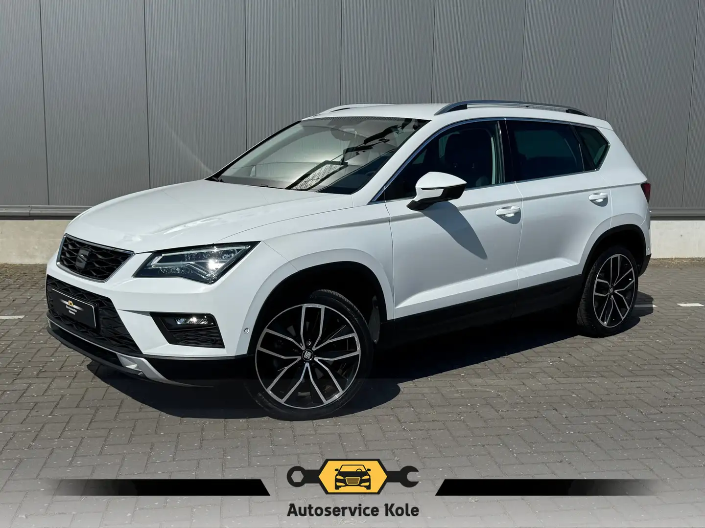 SEAT Ateca 1.0 EcoTSI Style * AppleCarPlay * Cruise * PDC * T Blanc - 1