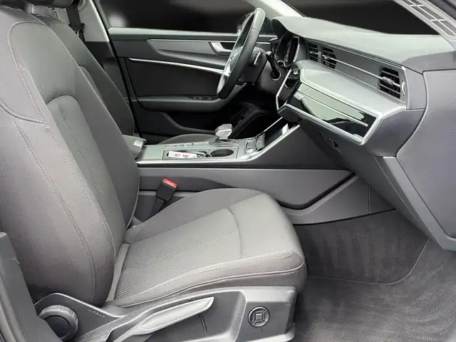 Audi A6 view 14