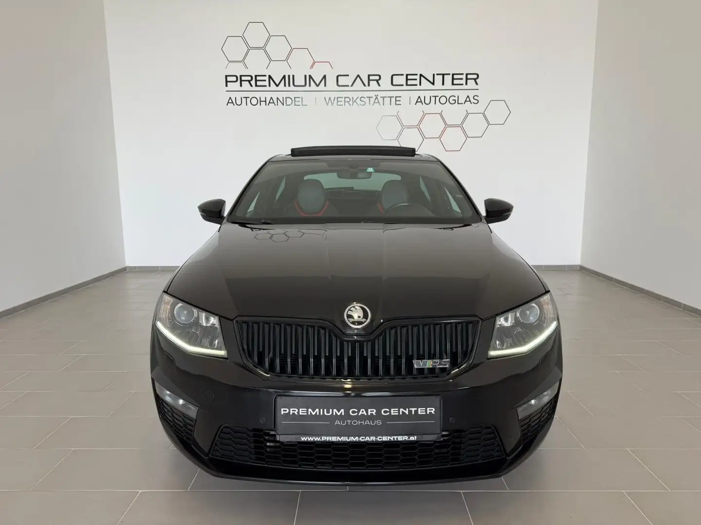 Skoda Octavia 2,0 TDI RS PANO-DACH / KAMERA / NAVI / XENON / ALU Schwarz - 2