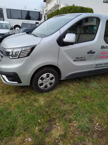 Renault Trafic L1H1 3,0t (8/9 Sitze) Life-KUNDEN FAHRZEUG