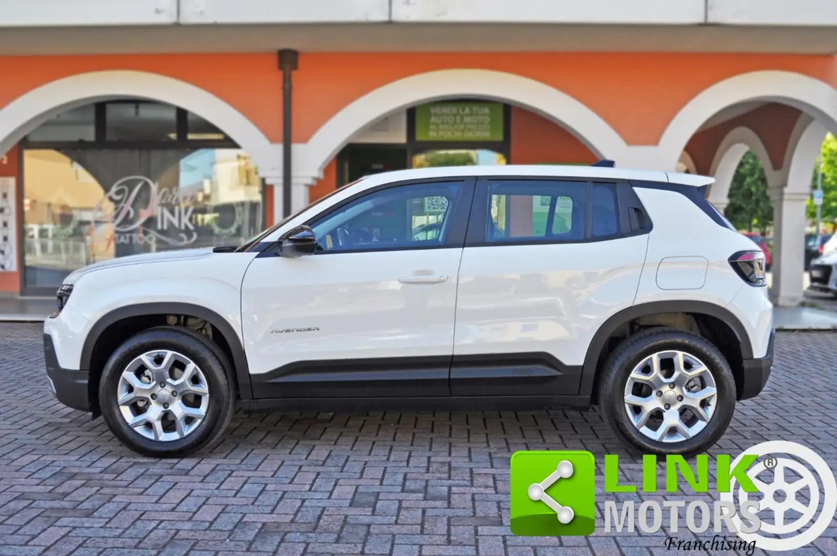 Jeep Avenger 1.2 Turbo 100 CV Altitude Bianco - 2