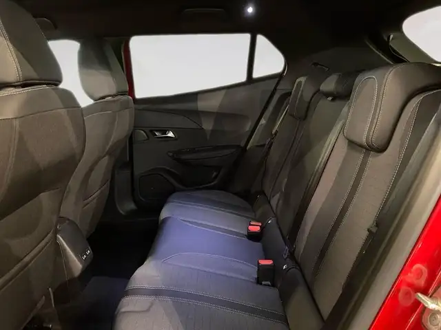 Peugeot 2008 view 8