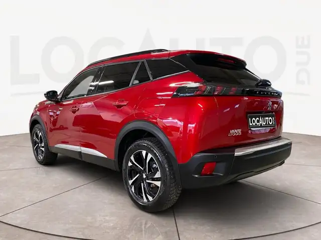 Peugeot 2008 view 5