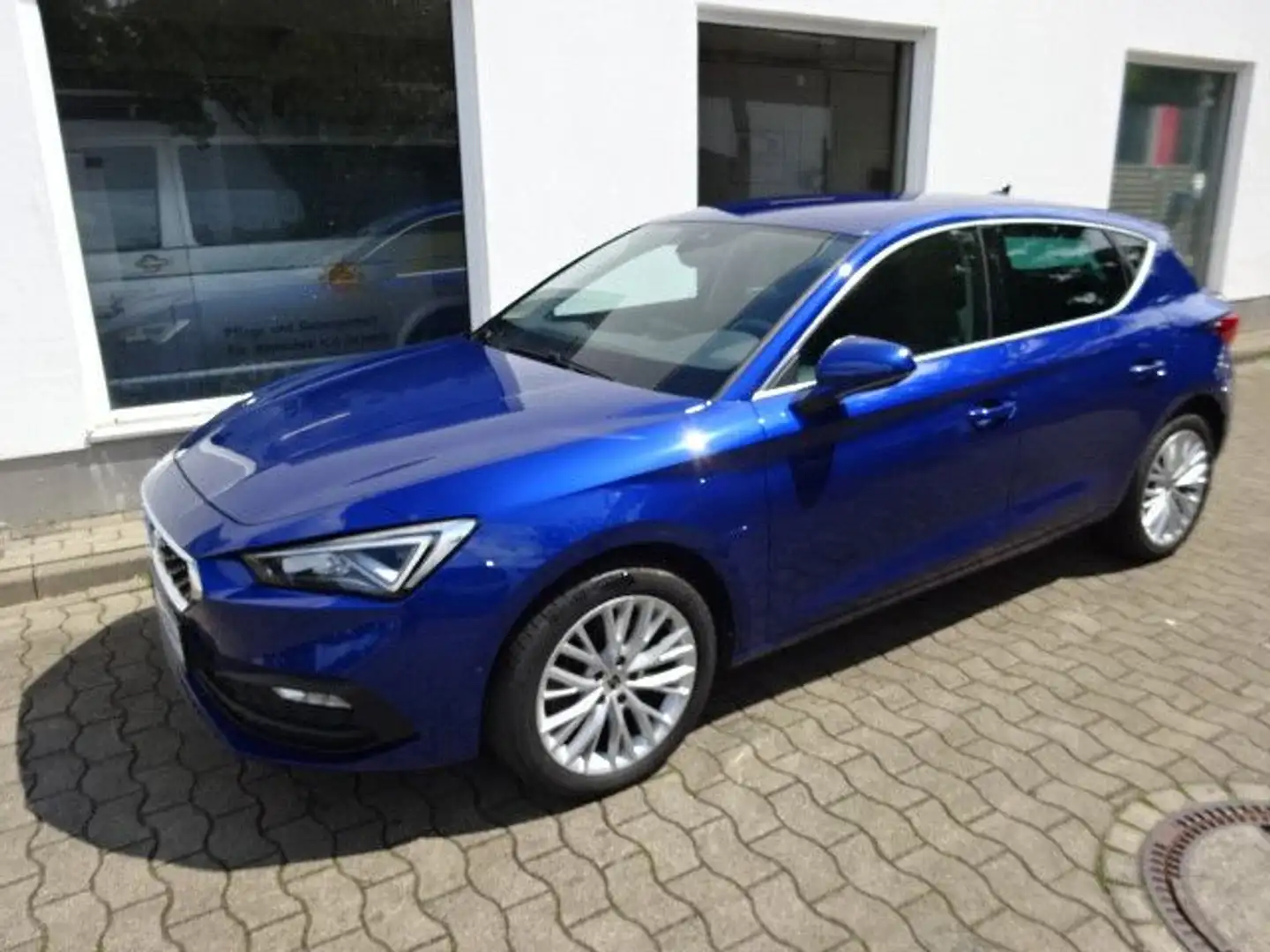 SEAT Leon 1.4 TSI DSG Xcellence e-HYBRID+KAM+Zuheizer Bleu - 1