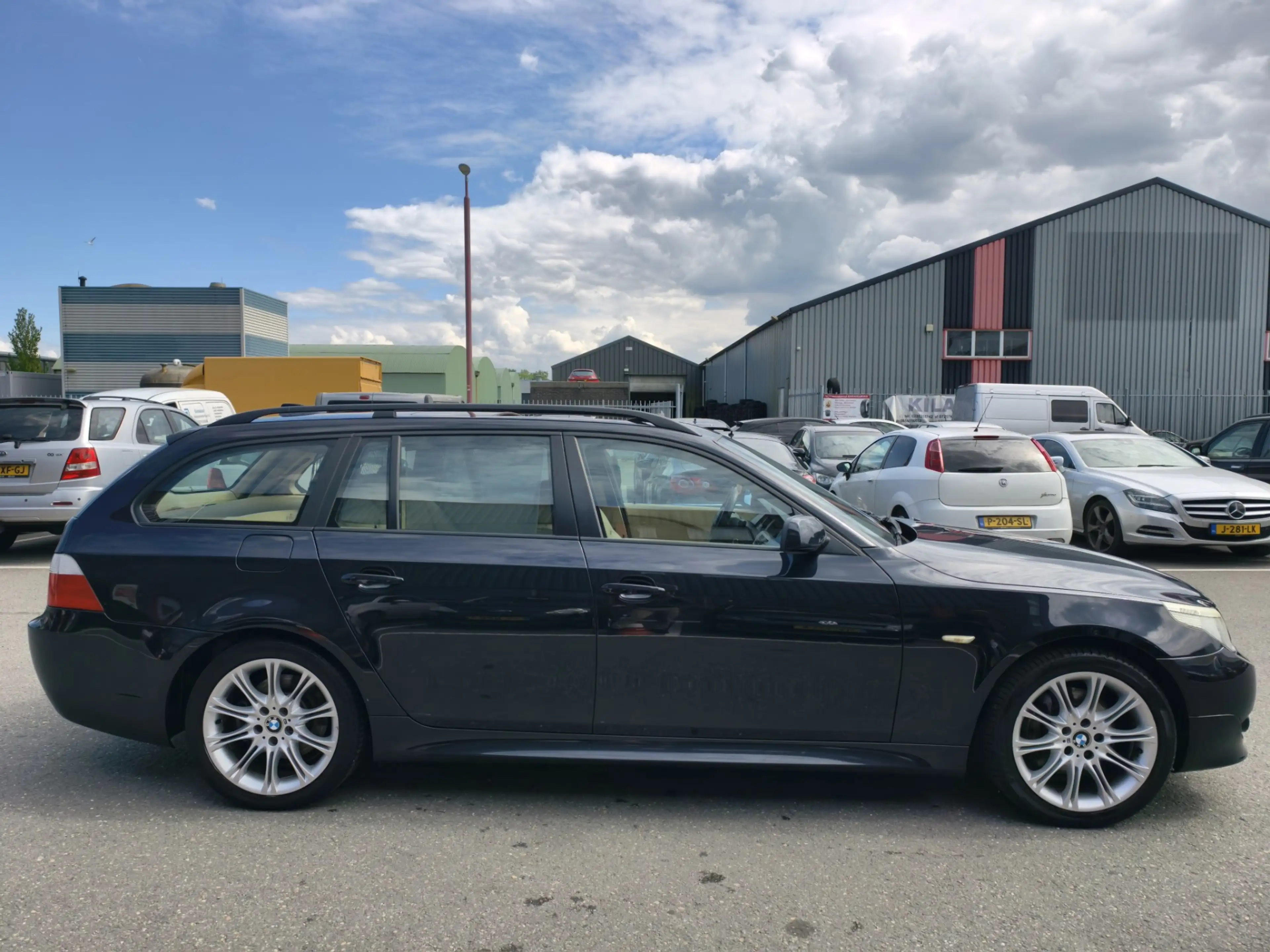 BMW 525 5-serie Touring 525xi / M-PAKKET / PANO / LEER / O — photo 6