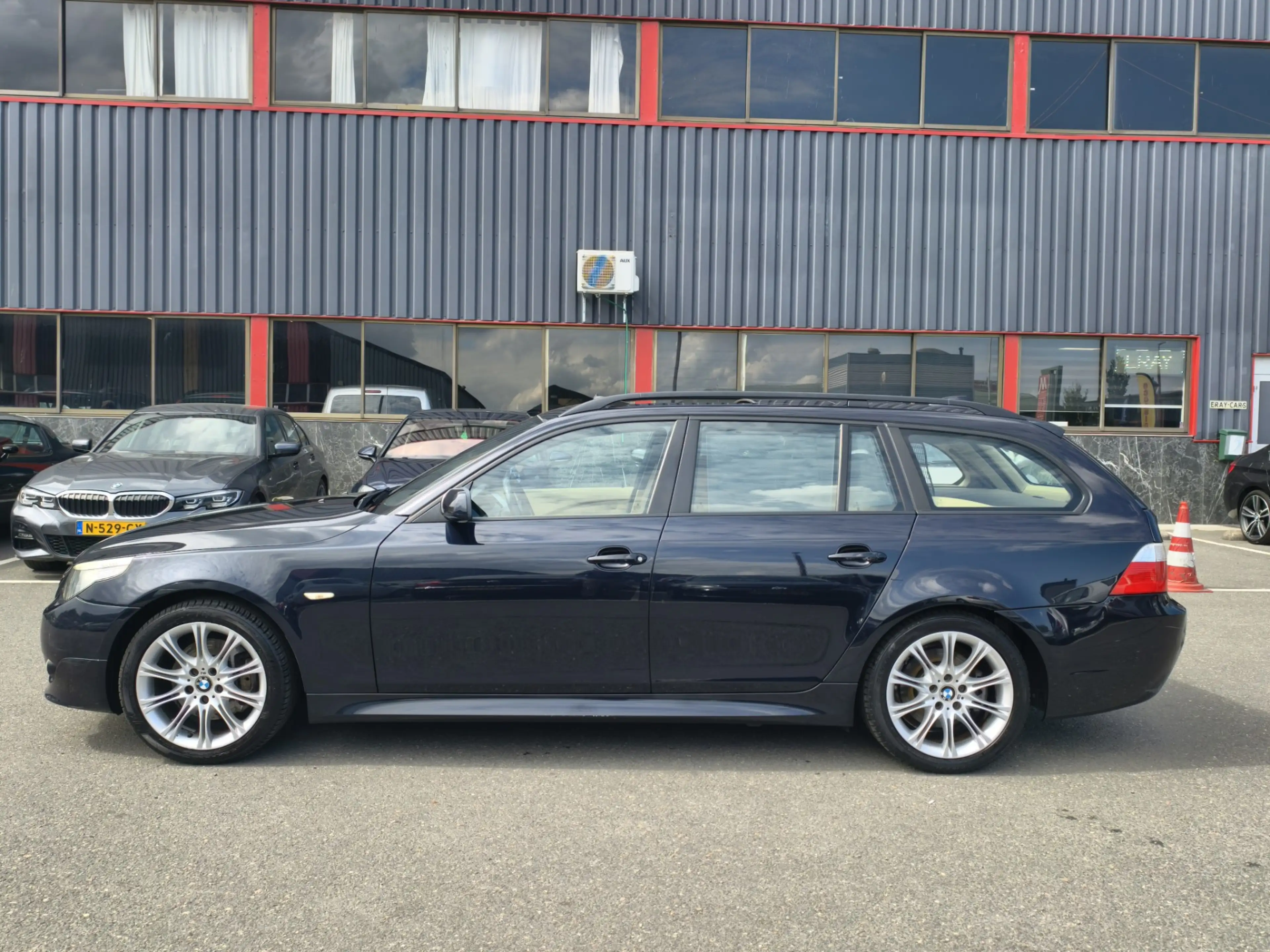 BMW 525 5-serie Touring 525xi / M-PAKKET / PANO / LEER / O — photo 2