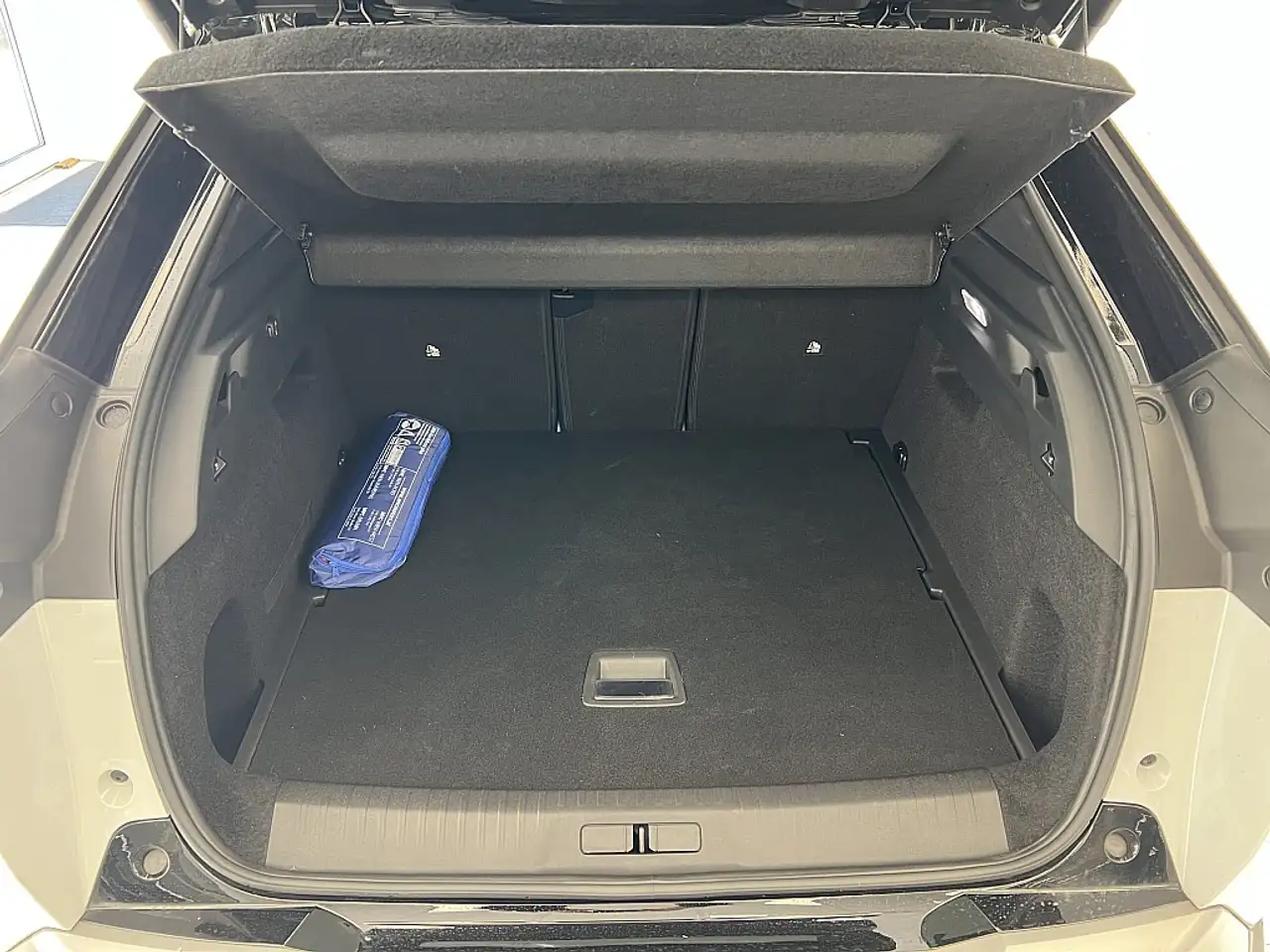 Peugeot 3008 Elektro 210 73kWh GT 14