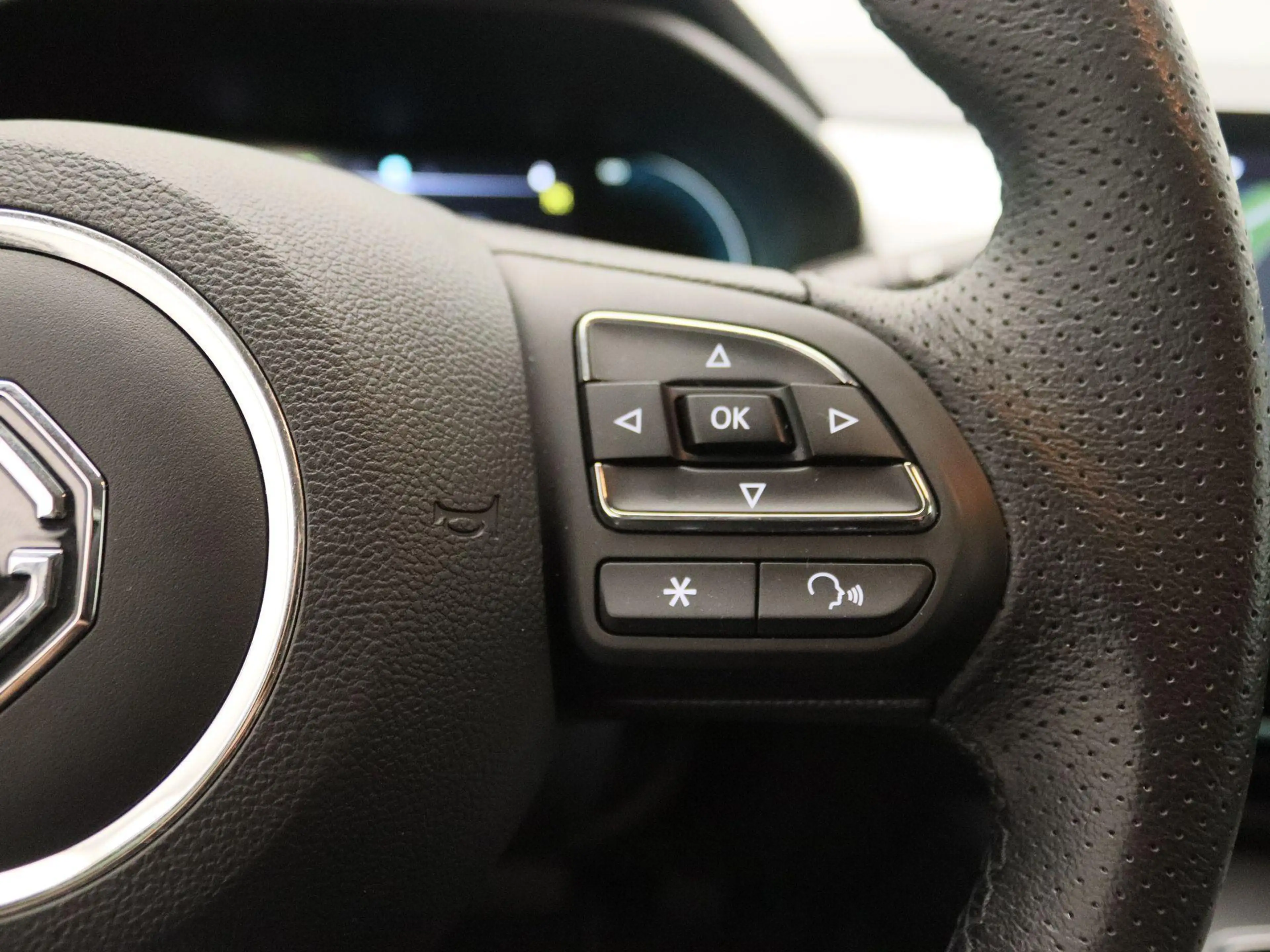 MG MG5 Electric Long Range Luxury 61 kWh Final Edition | — photo 15