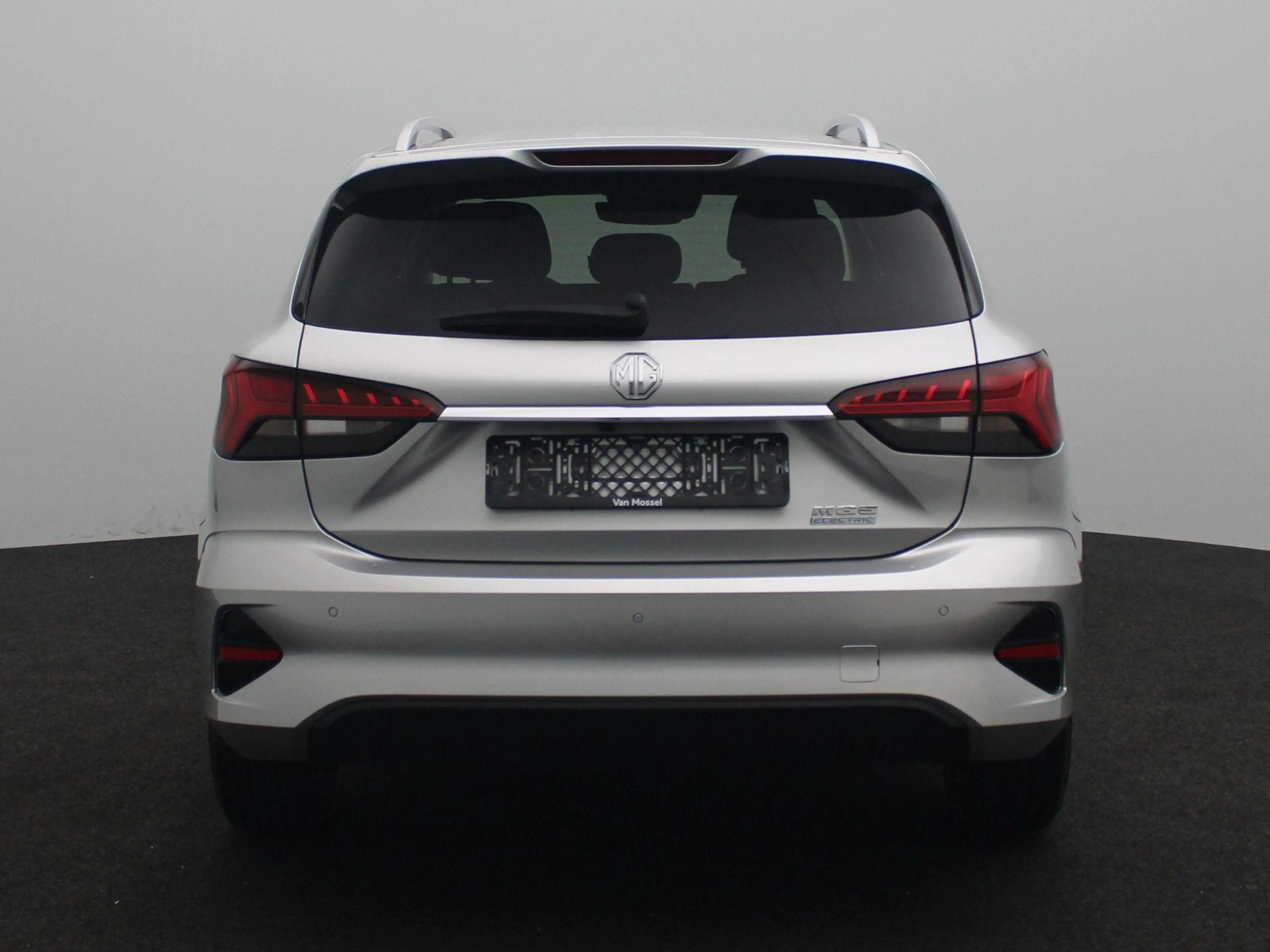 MG MG5 Electric Long Range Luxury 61 kWh Final Edition | — photo 4