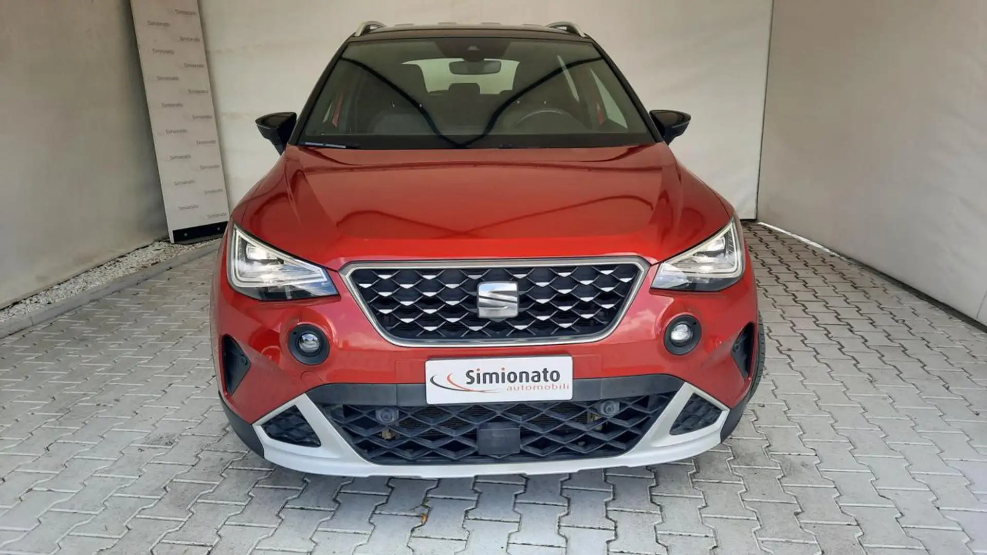 SEAT Arona 1.0 TGI XPERIENCE Rosso - 2
