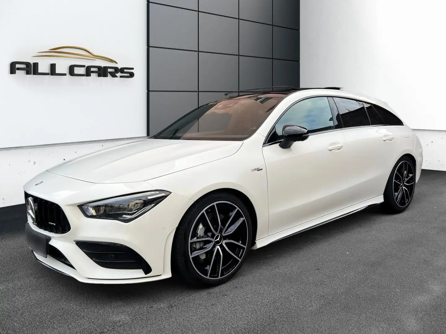 Mercedes-Benz CLA 35 AMG Shooting Brake  35 SB AMG 4Matic Pano Wit - 2