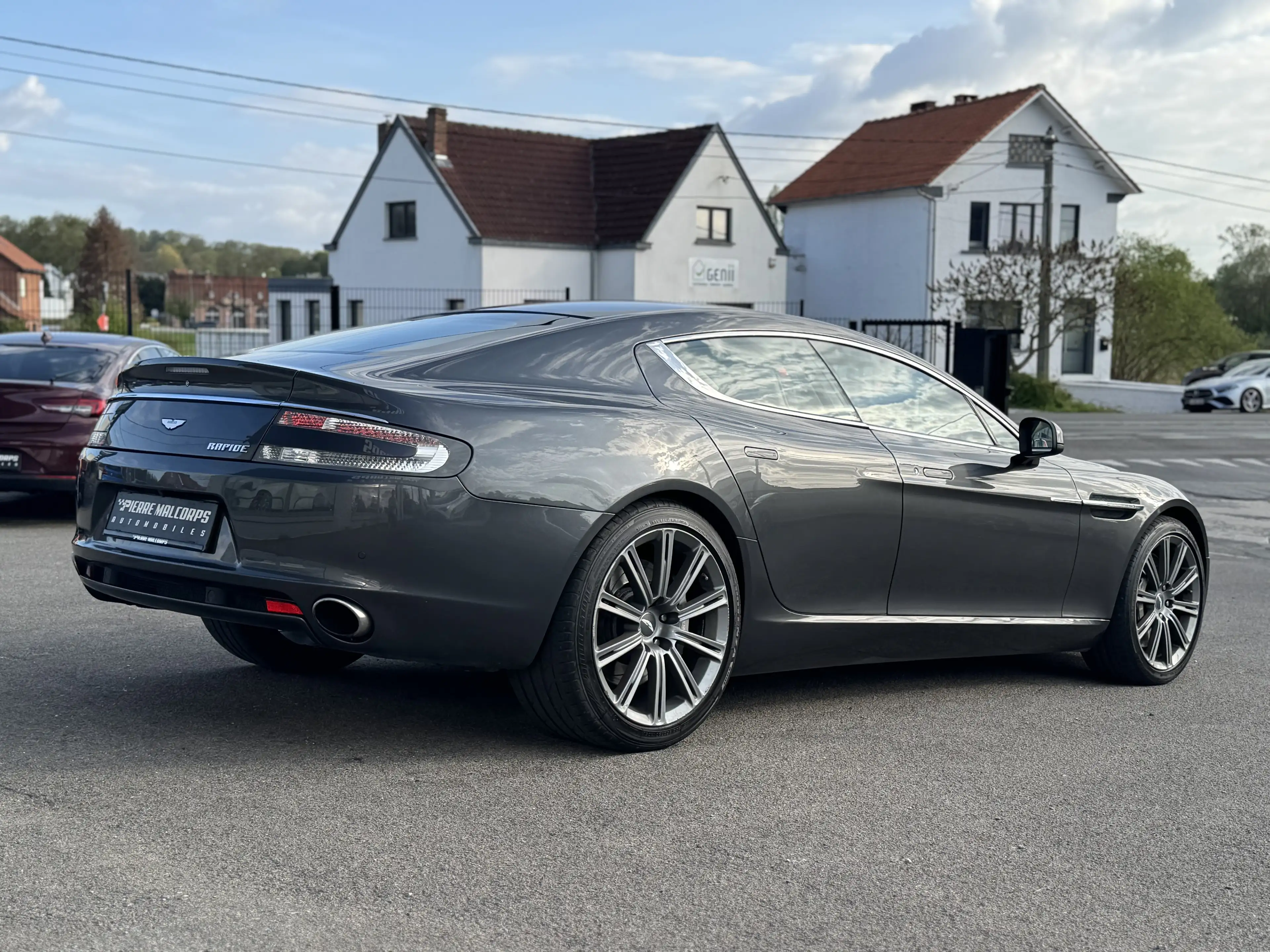 Aston Martin Rapide Rapide 5.9i V12 Touchtronic — photo 3