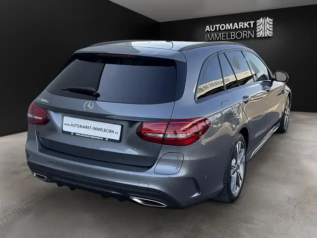 Mercedes-Benz C-Class view 7