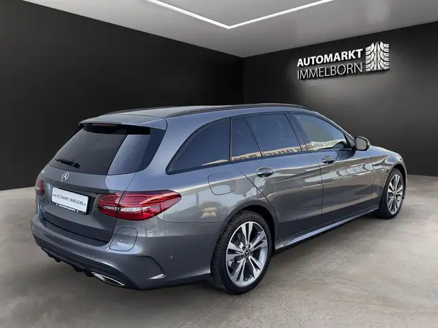 Mercedes-Benz C-Class view 8