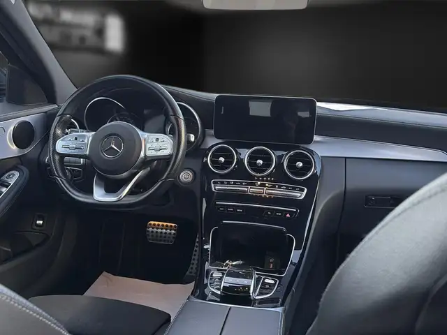 Mercedes-Benz C-Class view 15