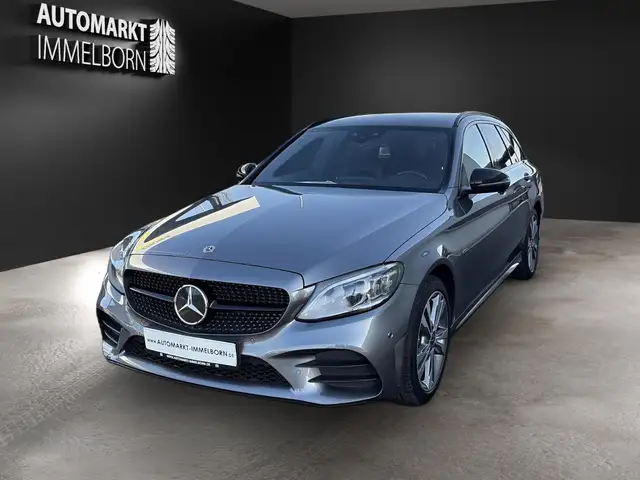 Mercedes-Benz C-Class view 3