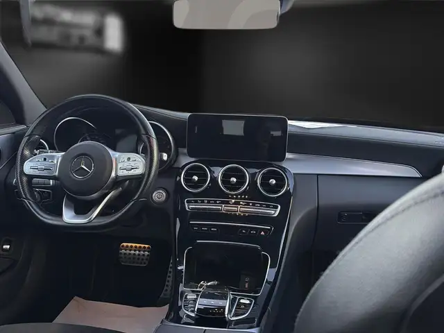 Mercedes-Benz C-Class view 13