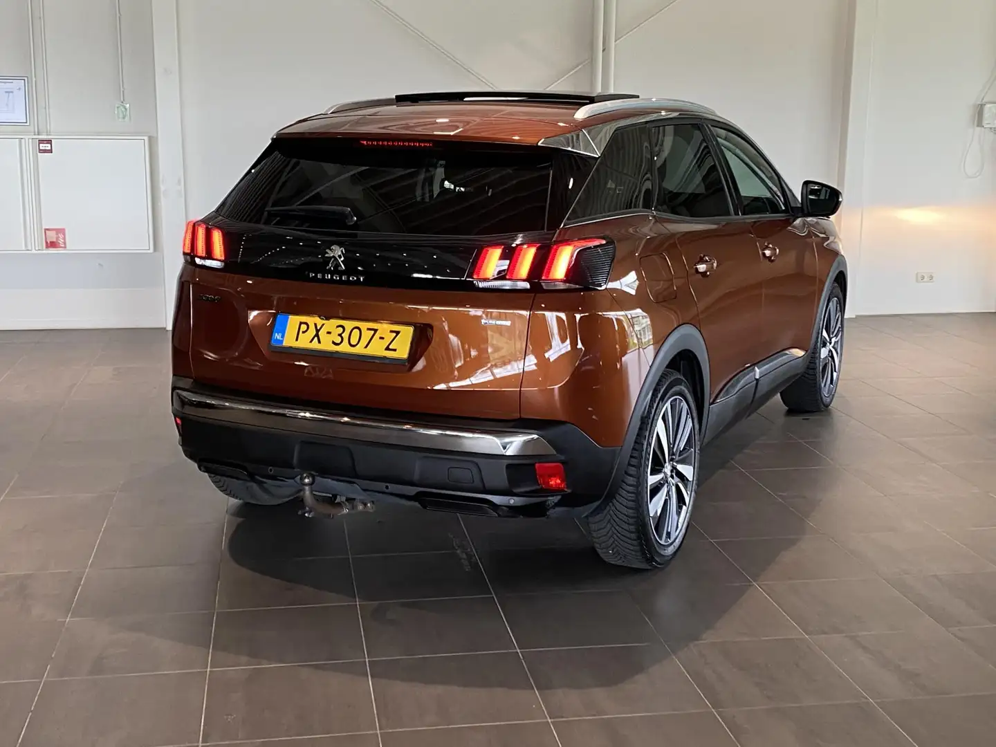 Peugeot 3008 1.2 GT Line | Nav | Apple Carplay/Android Auto | S Bruin - 2