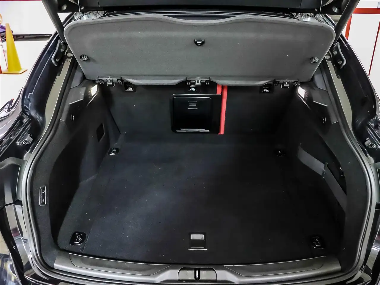 Maserati Levante снимка Maserati Levante