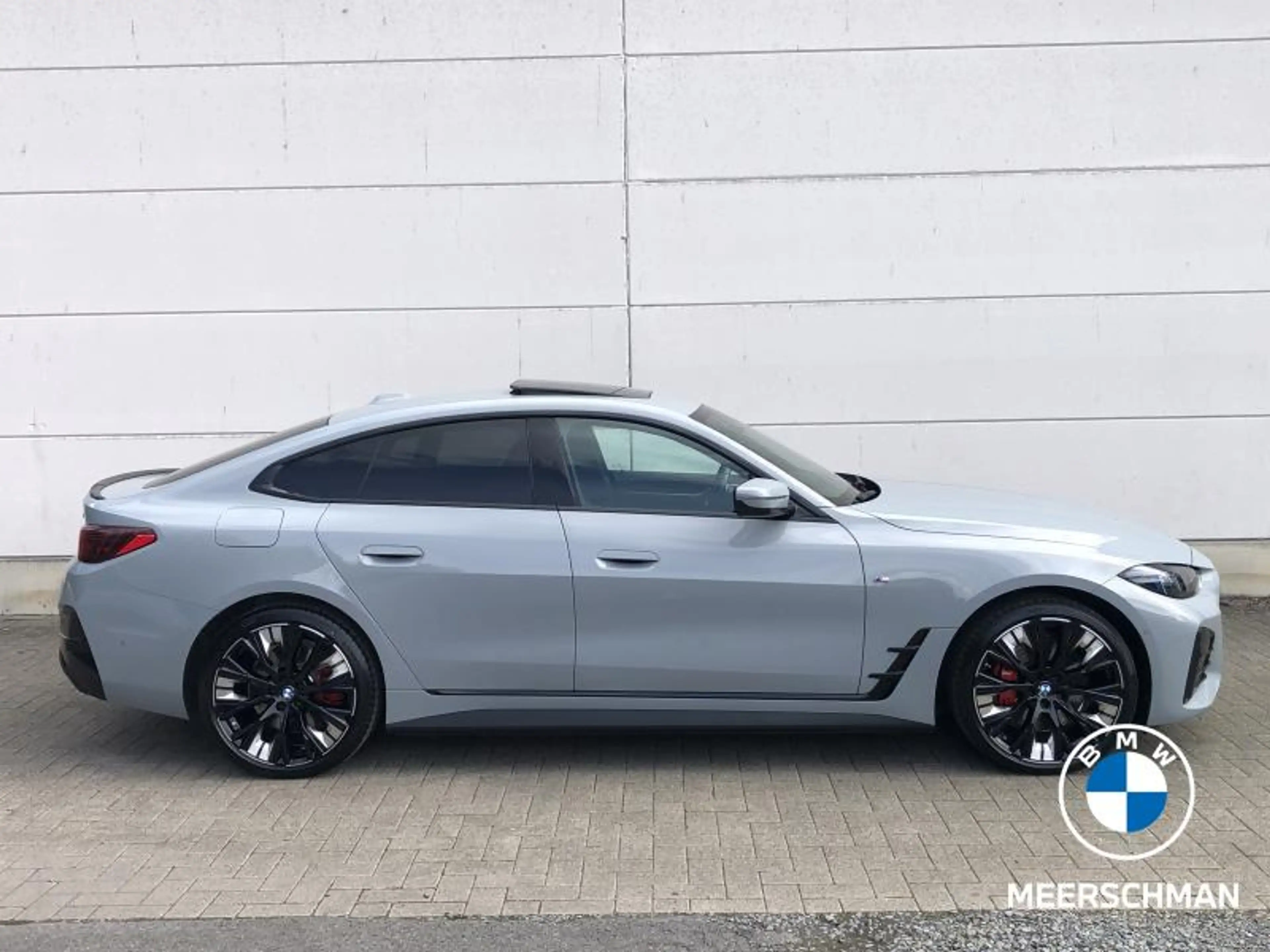 BMW i4 Msportpro pano trekh hifi 20 — photo 3