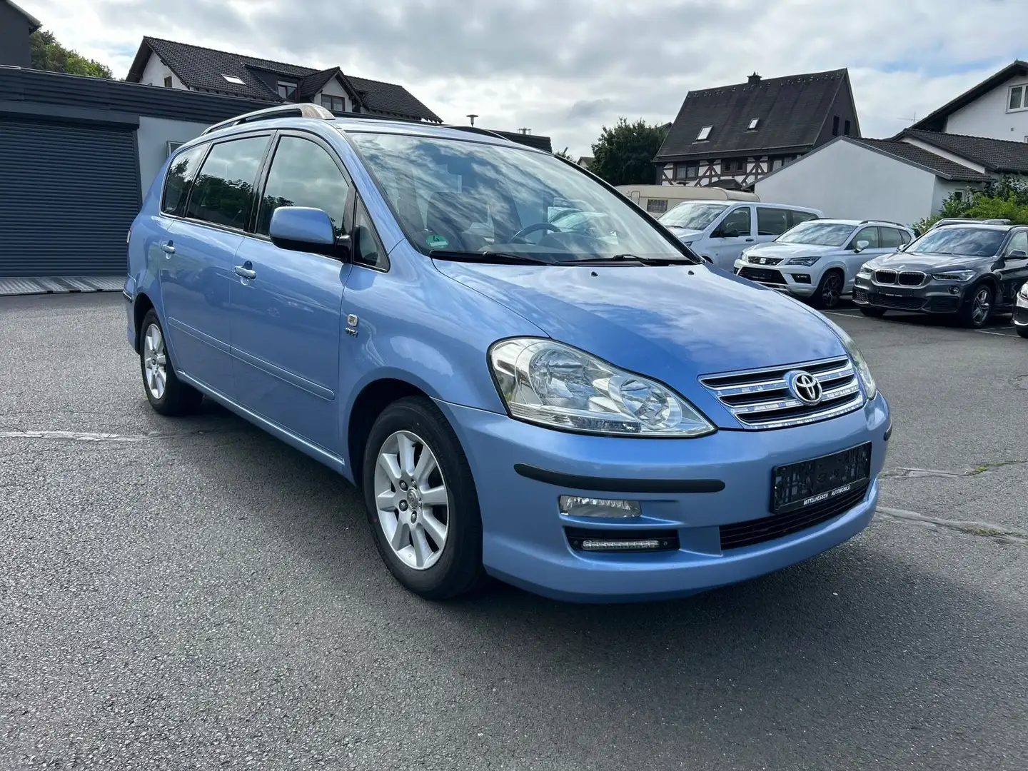 Toyota Avensis Verso 2.0 Executive*Automatik*TOP ZUSTAN Синий - 2