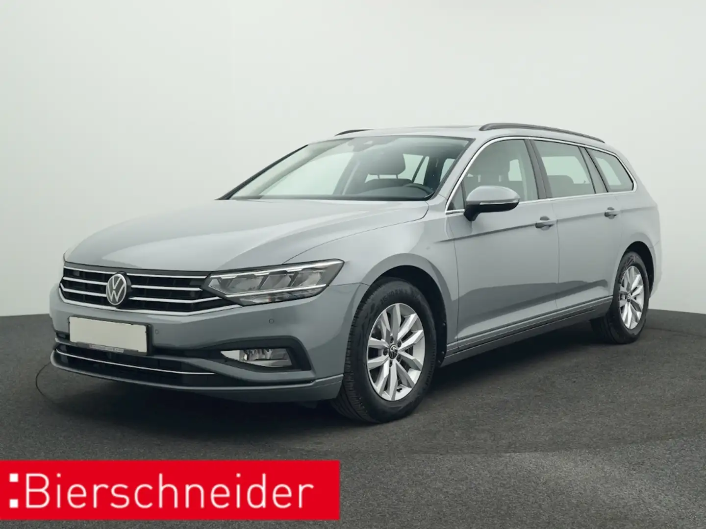 Volkswagen Passat Variant 2.0 TDI DSG Business NAVI PANO LED Grijs - 1