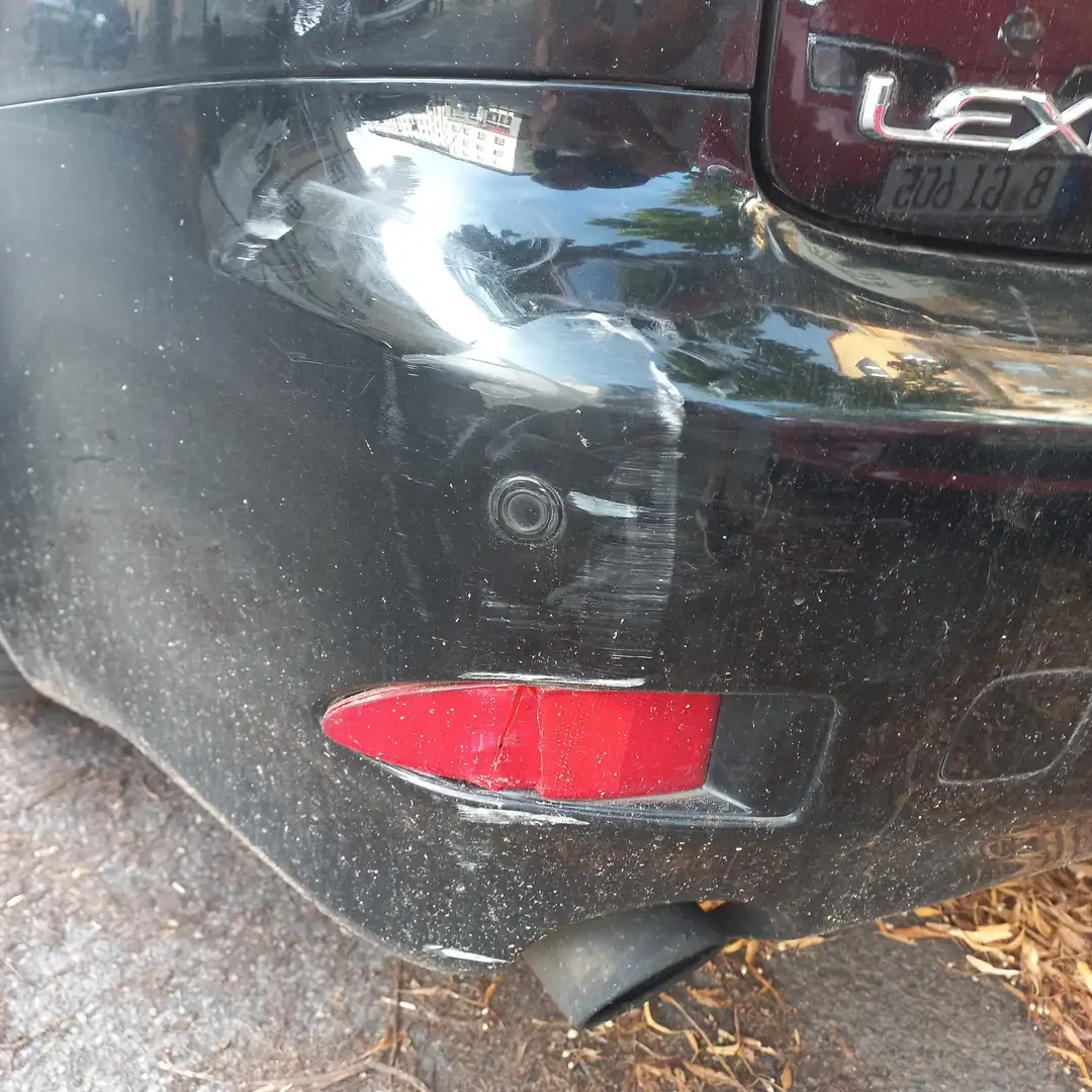 Lexus IS 250 250 V6 crna - 1