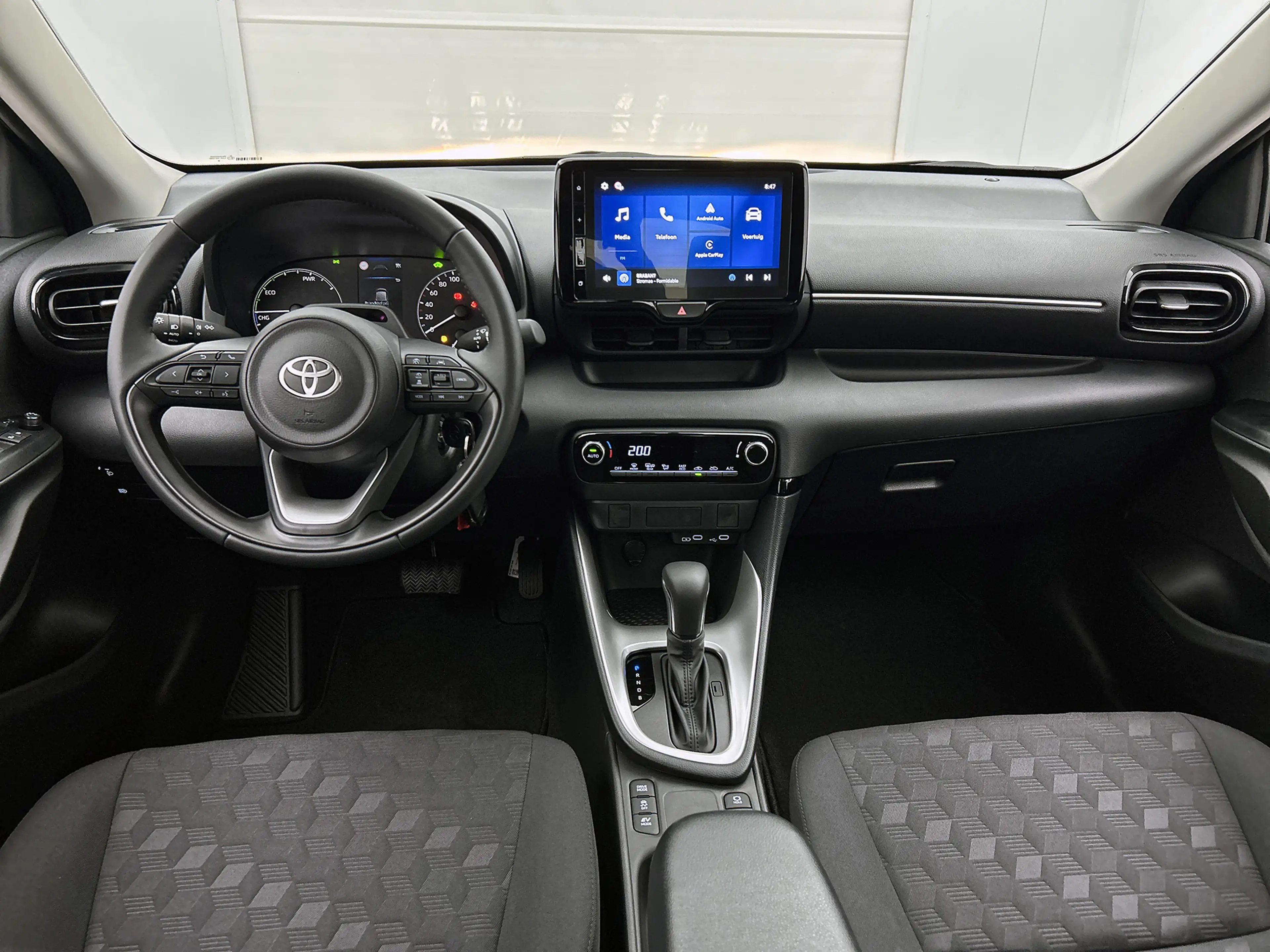 Toyota Yaris 1.5 Hybrid 115 Comfort | Carplay | Camera | Adapti — photo 4