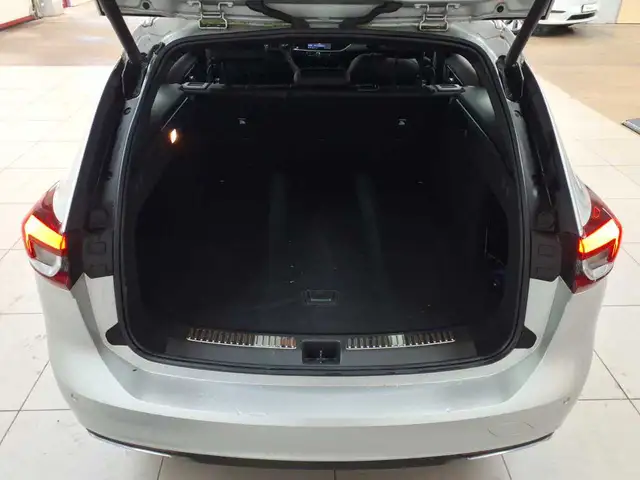 Opel Insignia view 14